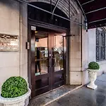 Hotel Leo House