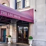 Leo House 3*