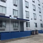 Days Inn By Wyndham Brooklyn Borough Park