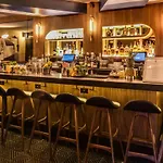 Henri Hotel 4*