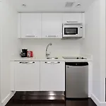 Amazing Luxury Apt At Midwest Near Time Square