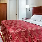 Hotel Econo South Ozone Park 2*