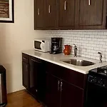 New York Apartment Sleeps 3 Wifi