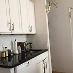 Hipster Brooklyn Bright Apt