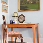 East 10Th Studio By Onefinestay