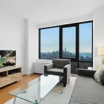 Global Luxury Suites At The Eugene