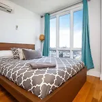4 Bedroom 2 Bath Bushwick Spot W/ Stunning Views