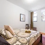 Cozy 1Br Pad, Prime Les Location!