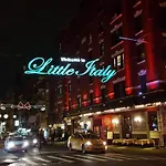Lower East Side Gem: Quiant Space In Trendy, Vibrant, Convenient Neighborhood ! Sleeps 7
