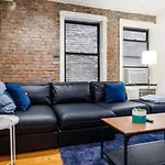Spacious, Quaint, Private 3Br/2Ba Sleeps 9 ~*Best Block In Lower East Side *~