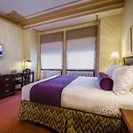 Wolcott Hotel 3*