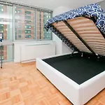 Luxurious 2 Bed Doorman Apt At Uws Apts