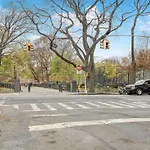 Upper West Luxury 4Bed/2Bath: Steps To Central Park