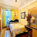 Hotel The International Cozy 3*