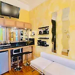 The International Cozy 3* New York