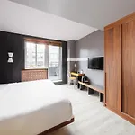 Henri Hotel 4*
