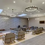 Microtel By Wyndham Long Island Hotel 3*
