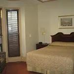 Wolcott 3* New York