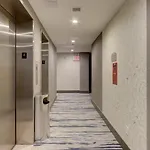 Microtel By Wyndham Long Island Hotel New York