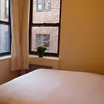 Greenwich Village Apartment Sleeps 4 Wifi
