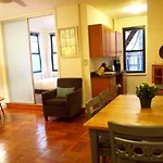 Greenwich Village Apartment Sleeps 4 Wifi