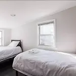 Large Home! 5Br/2Ba + Private Garden Williamsburg