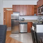 Amazing 2Bed 1Bath At Ues