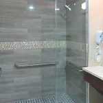 Comfort & Near Jfk Air Train 3*