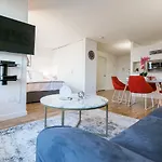 Spectacular Studio In The Ues