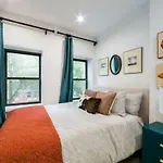 Stayloom\'S Charming Designer Space | Near A/C/J