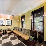 Hotel Park West 3*