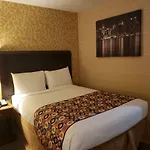 Elmhurst 3* New York
