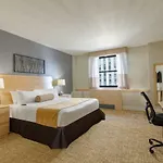 Pennsylvania Hotel 3*
