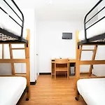 Vanderbilt Ymca Hostel *