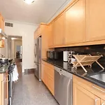 New Glamorous 4 Bedroom/3 Ba Duplex In Murray Hill