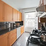 New Glamorous 4 Bedroom/3 Ba Duplex In Murray Hill