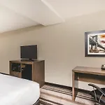 Hotel La Quinta By Wyndham Brooklyn Central 3*
