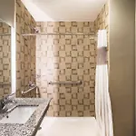 La Quinta By Wyndham Brooklyn Central Hotel