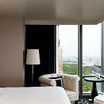 By Marriott Manhattan/central Park New York