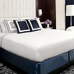 By Marriott Manhattan/central Park 4*