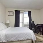 Apartment Metro *