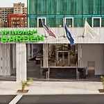 Wyndham Garden Chinatown