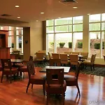 Hotel Hampton - Laguardia Airport 3*