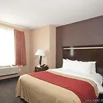 Travelodge By Wyndham Queens Hotel 3*