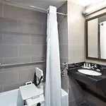 Fairfield & By Marriott Staten Island Hotel