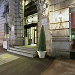 Hotel The At Fifth Avenue