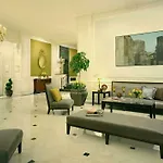 Warwick 4* New York