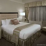 Warwick 4* New York