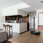 West Soho Loft By Onefinestay