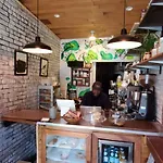 Brownstone Loft 30 Day Bookings Apartment